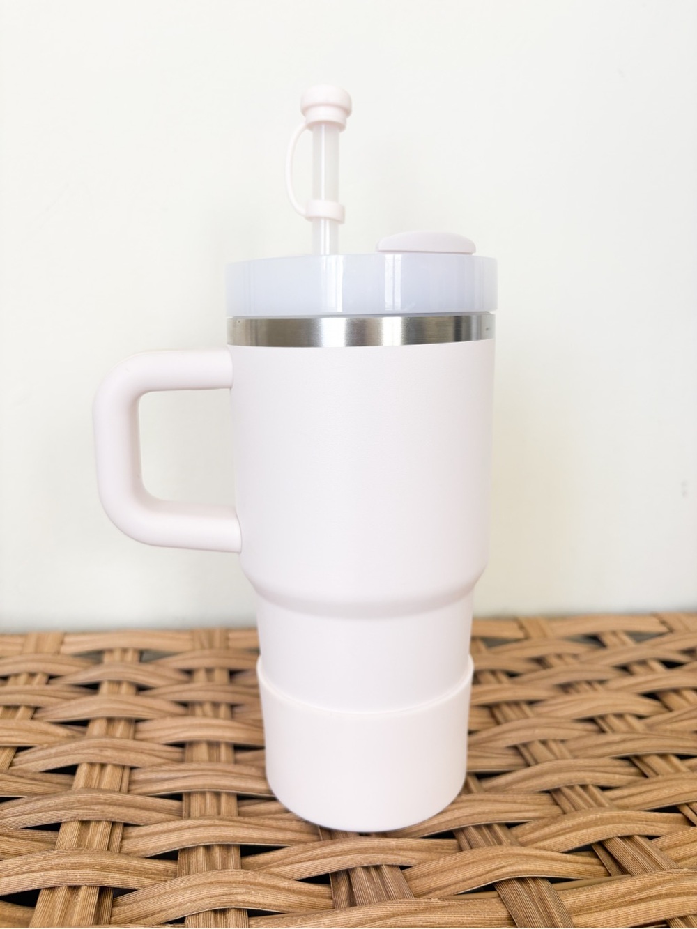 Stanley The Quencher H2.0 Flowstate Tumbler - Rose Quartz 20 oz - Picture 3 of 11